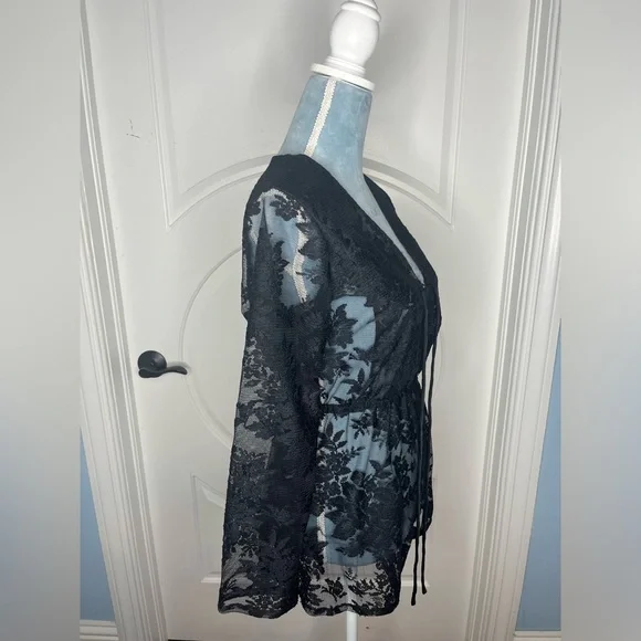 Rat & Boa Lace Romper - Picture 6 of 6